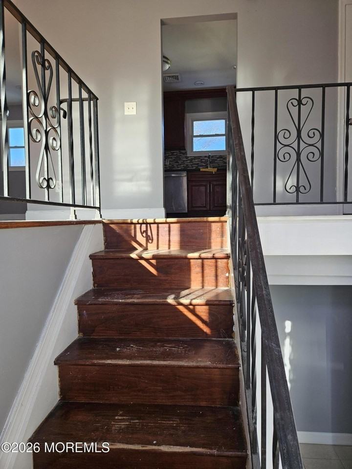 118 Walnut Dr - Photo 3 of 34