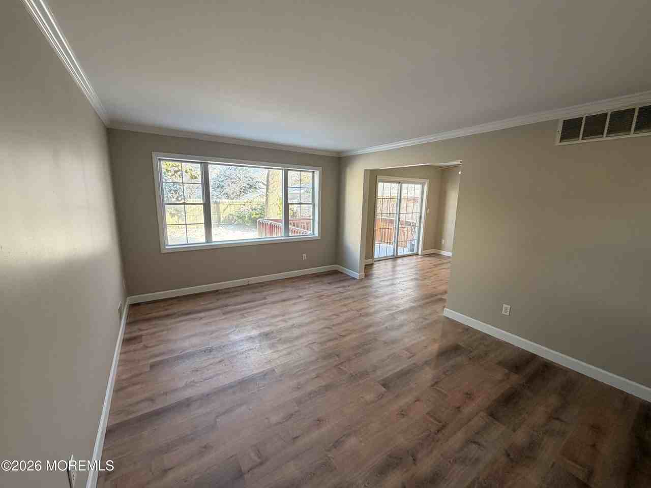 703 Parkside Ave - Photo 7 of 22
