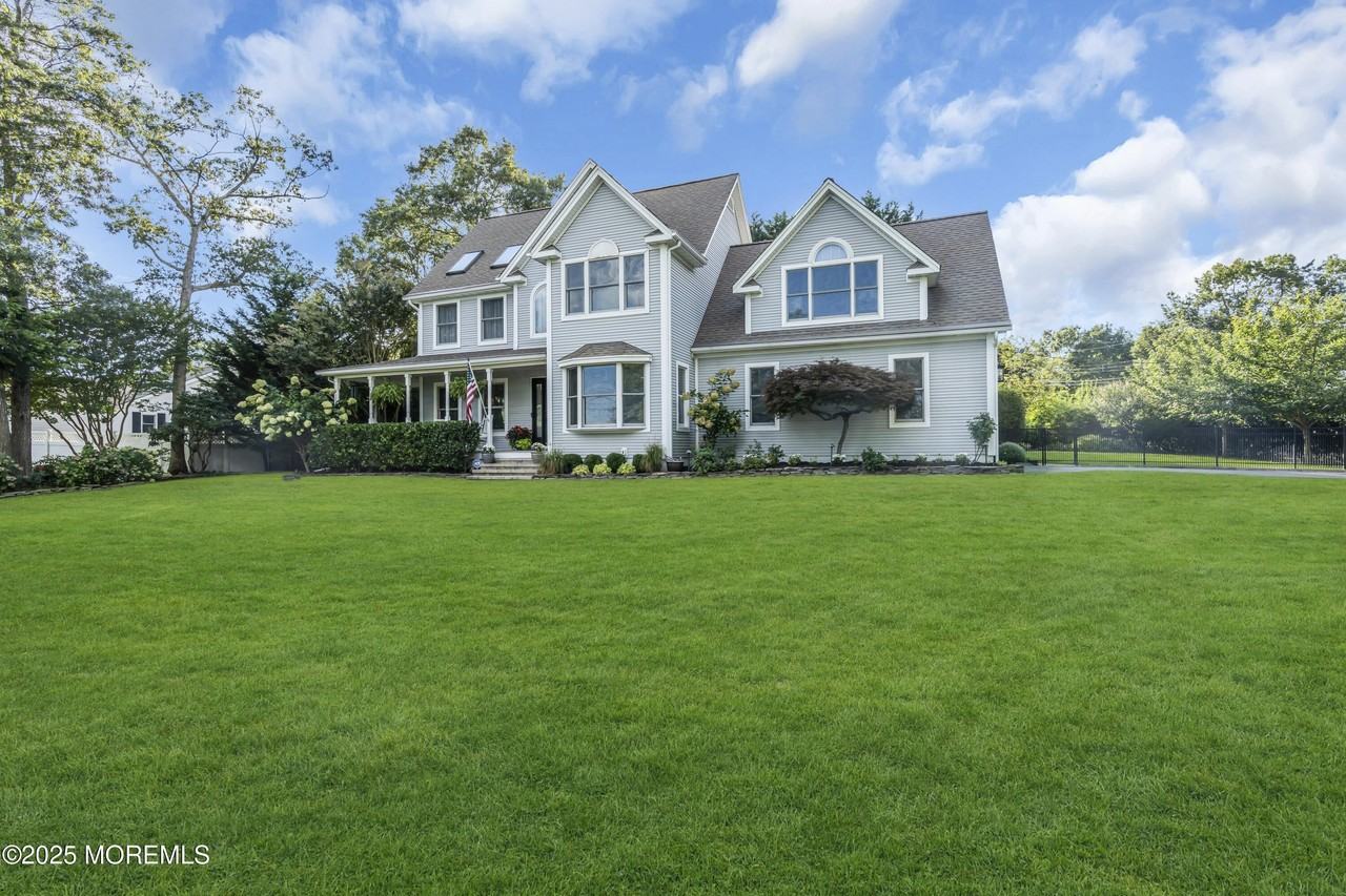 909 Bonita Ln - Photo 5 of 46