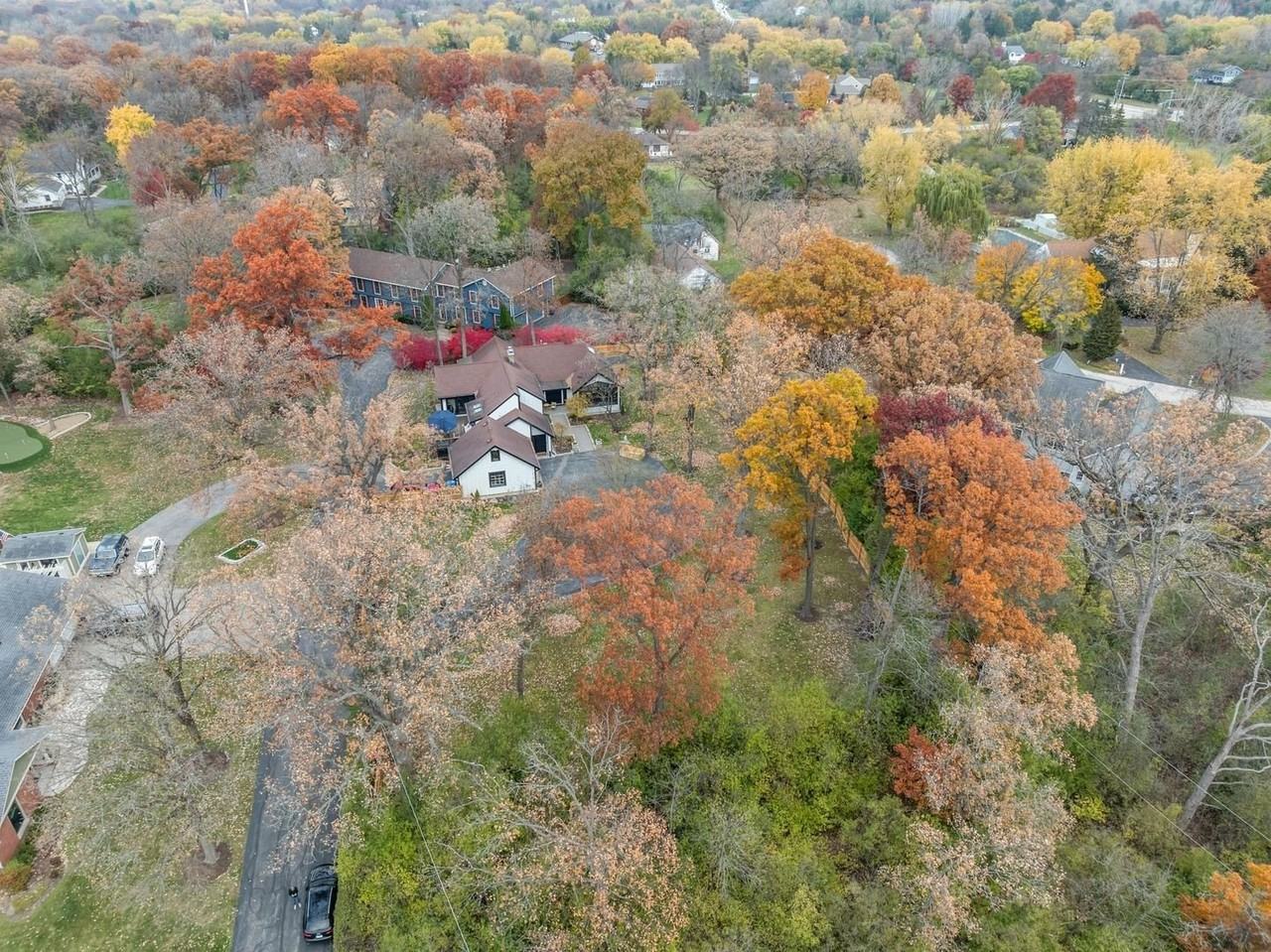 15160 W Oak Spring Rd - Photo 3 of 50