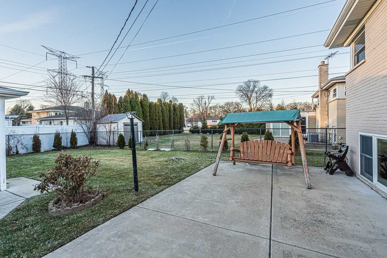 9314 Menard Ave - Photo 3 of 23