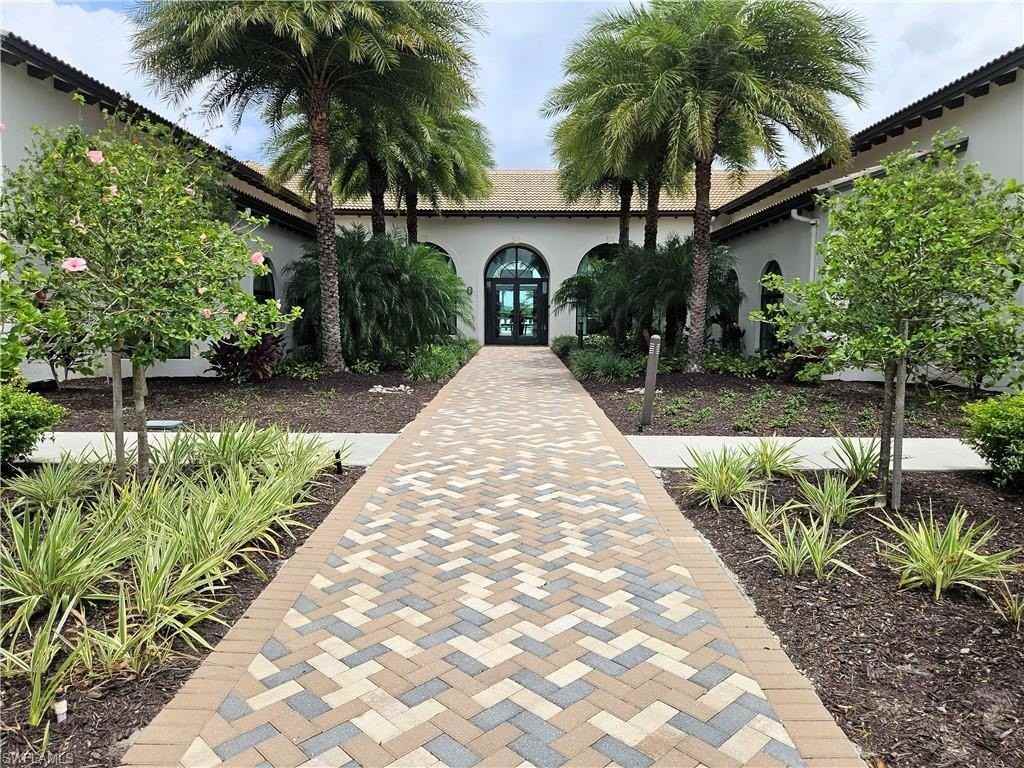 5039 Frattina St - Photo 4 of 17