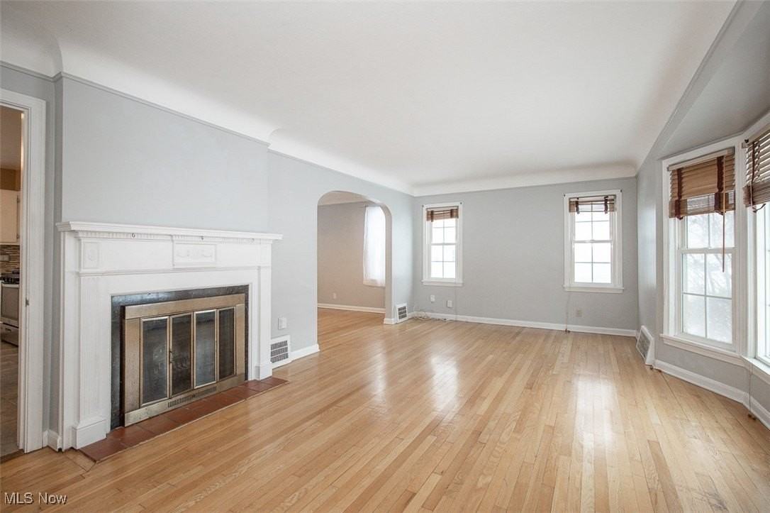 1718 Maywood Rd - Photo 3 of 41