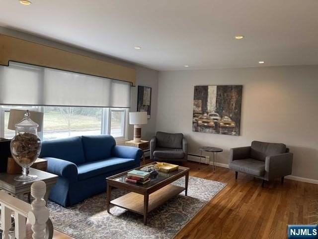 157 Windsor Rd - Photo 4 of 33