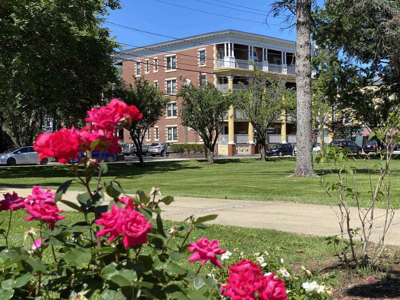 610 Union St #303 - Photo 4 of 40