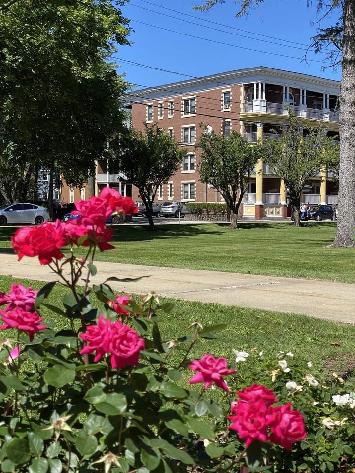 610 Union St #303 - Photo 5 of 40