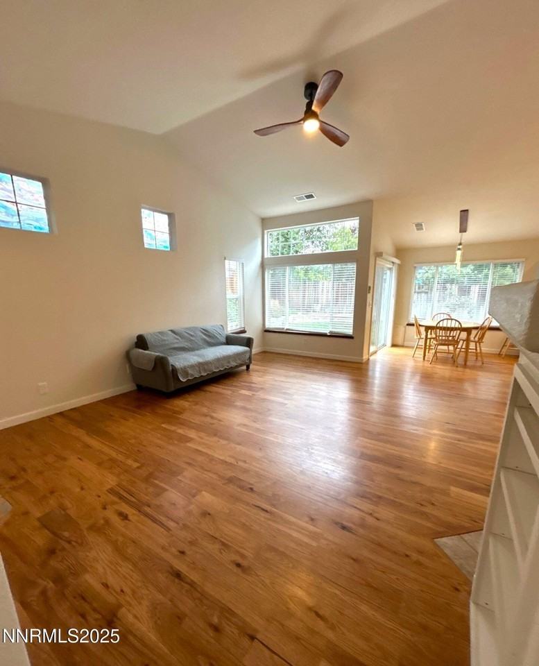 130 Summerset Dr - Photo 3 of 19