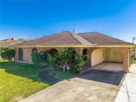 featured image of 4933 Alexis Dr