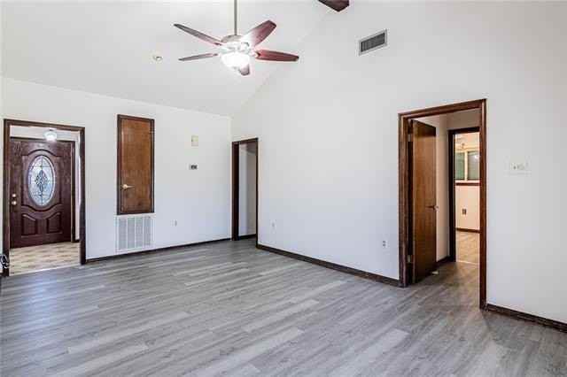 4933 Alexis Dr - Photo 5 of 22