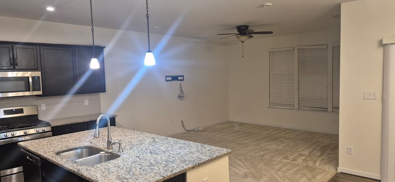 18353 Palisades Court - Photo 3 of 5