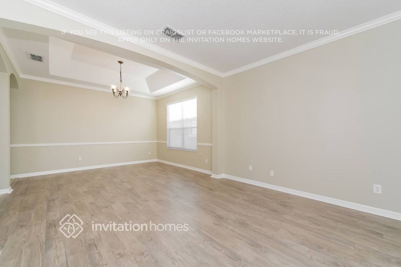 11530 Vicolo Loop - Photo 4 of 18