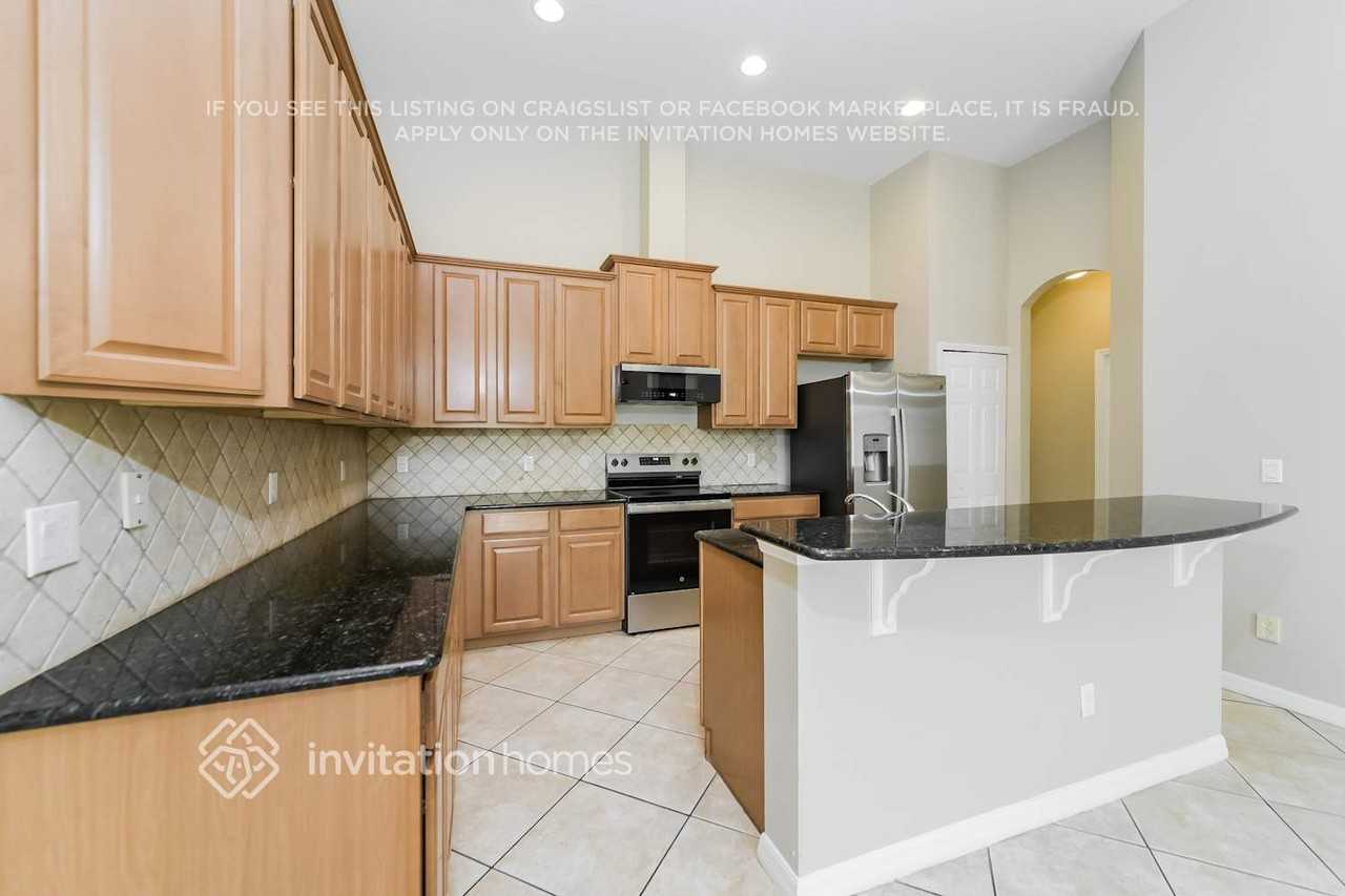 11530 Vicolo Loop - Photo 6 of 18