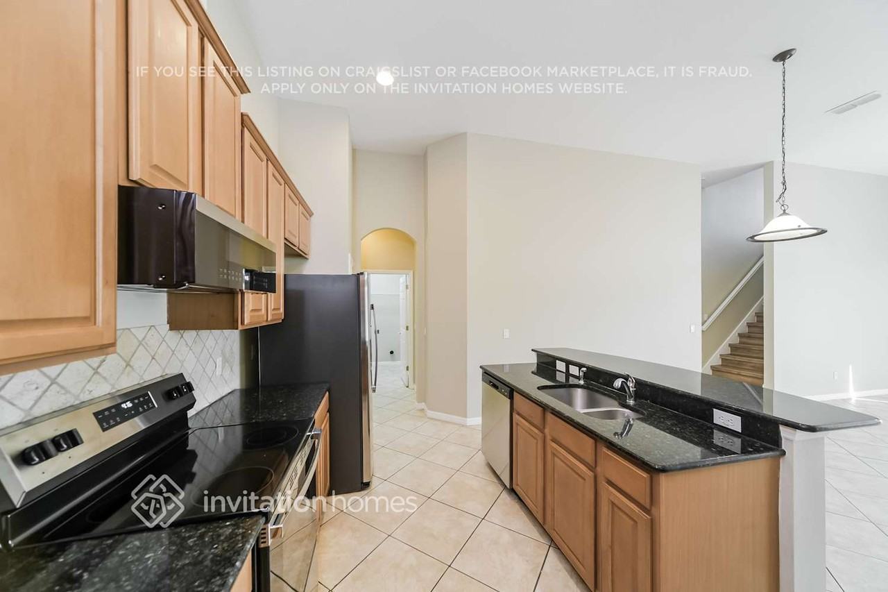 11530 Vicolo Loop - Photo 7 of 18