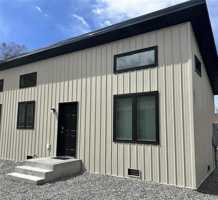 featured image of 1008 Canyon View Ave #B