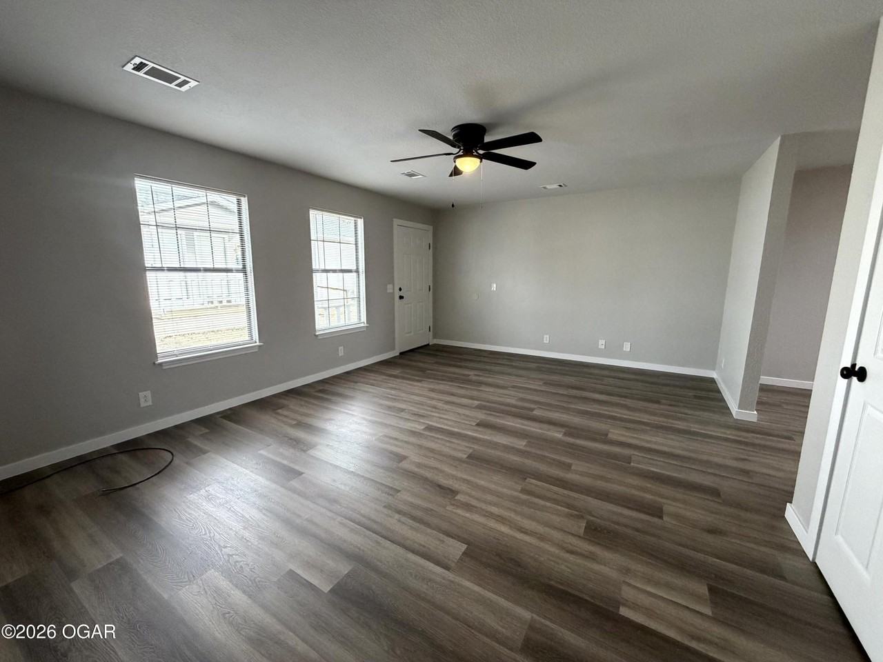 232 S Saint Charles Ave - Photo 3 of 11