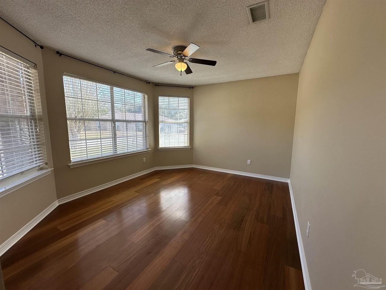 703 Marlinspike Dr - Photo 7 of 19