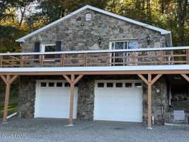 featured image of 853 Spring Hill Rd