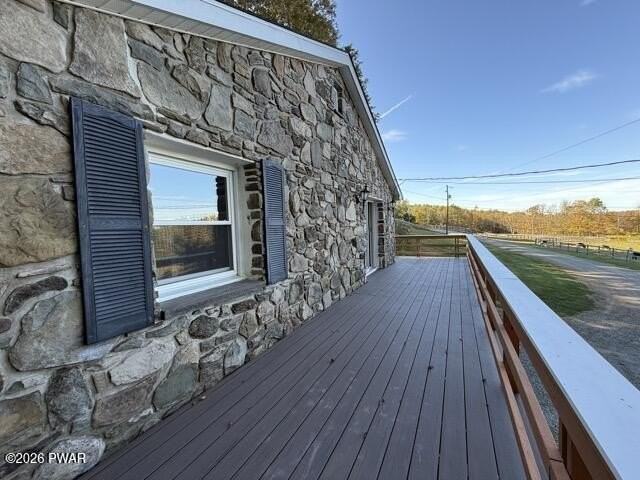 853 Spring Hill Rd - Photo 2 of 32