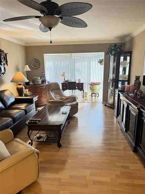 6219 Bay Club Dr #3 - Photo 5 of 27