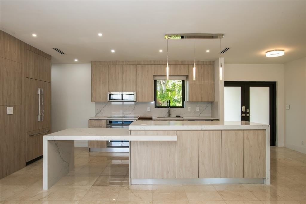 1806 Ne 22nd Ter - Photo 6 of 50