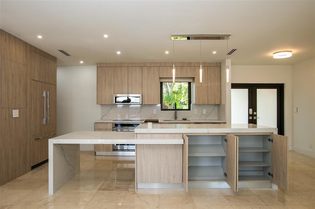 1806 Ne 22nd Ter - Photo 7 of 50