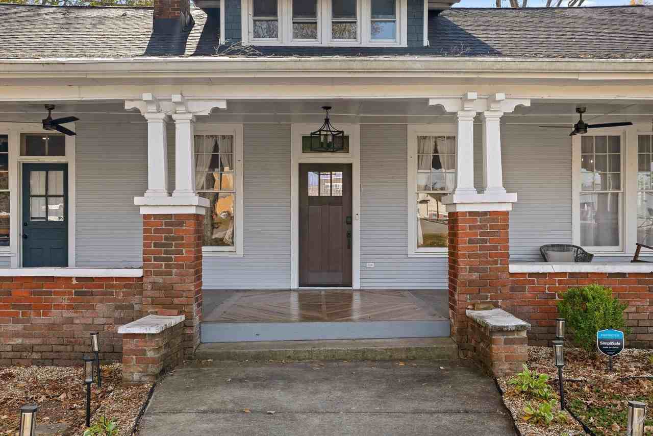 207 Culberson Ave - Photo 4 of 50