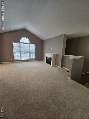 1716 Deepwood Cir #43 - Photo 4 of 31