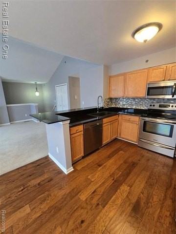 1716 Deepwood Cir #43 - Photo 7 of 31