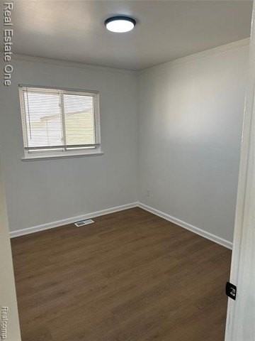 1982 S Ortonville Rd - Photo 5 of 14