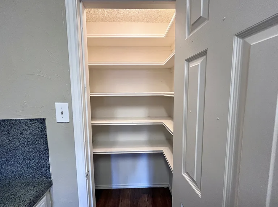 5718 88th St #1 - Photo 3 of 19