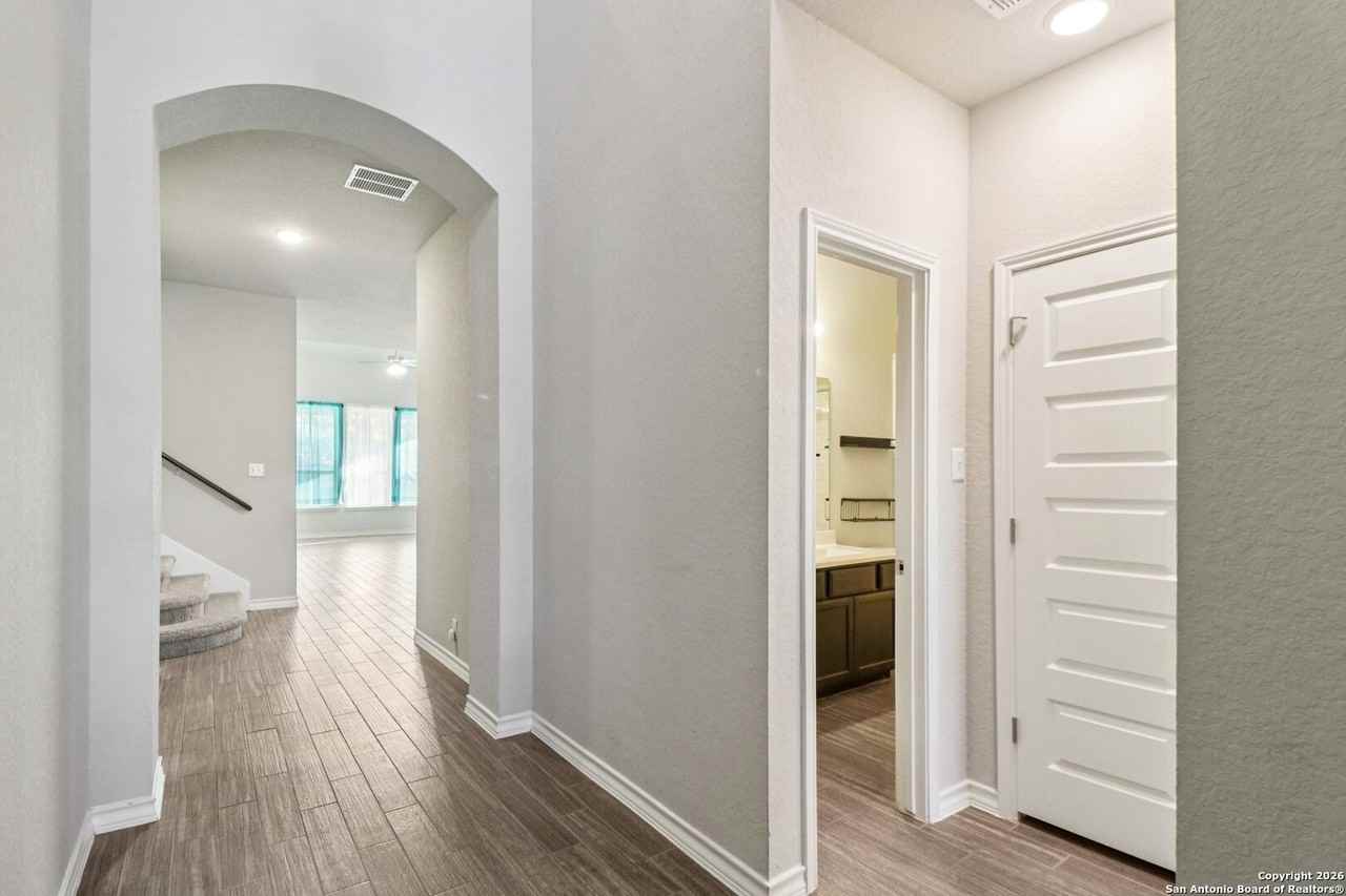 10208 High Noon Dr - Photo 5 of 42