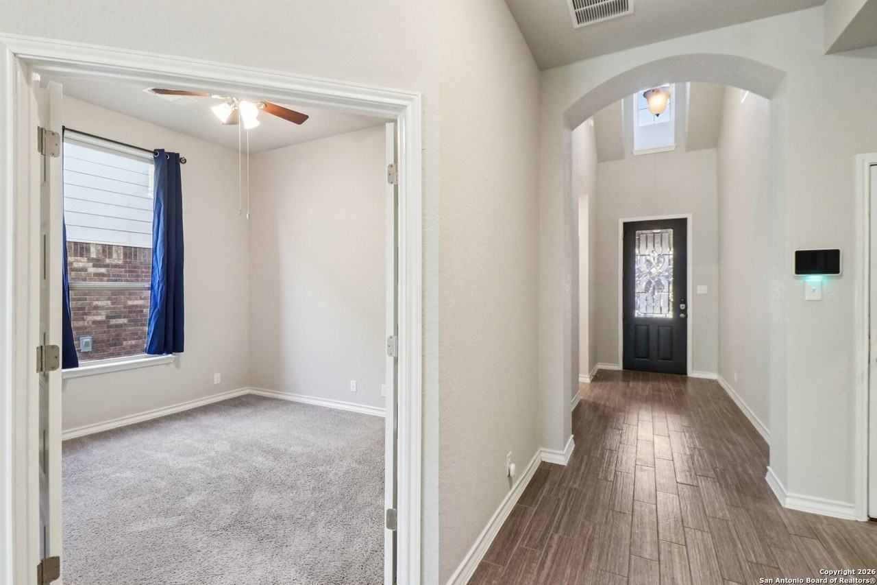 10208 High Noon Dr - Photo 6 of 42