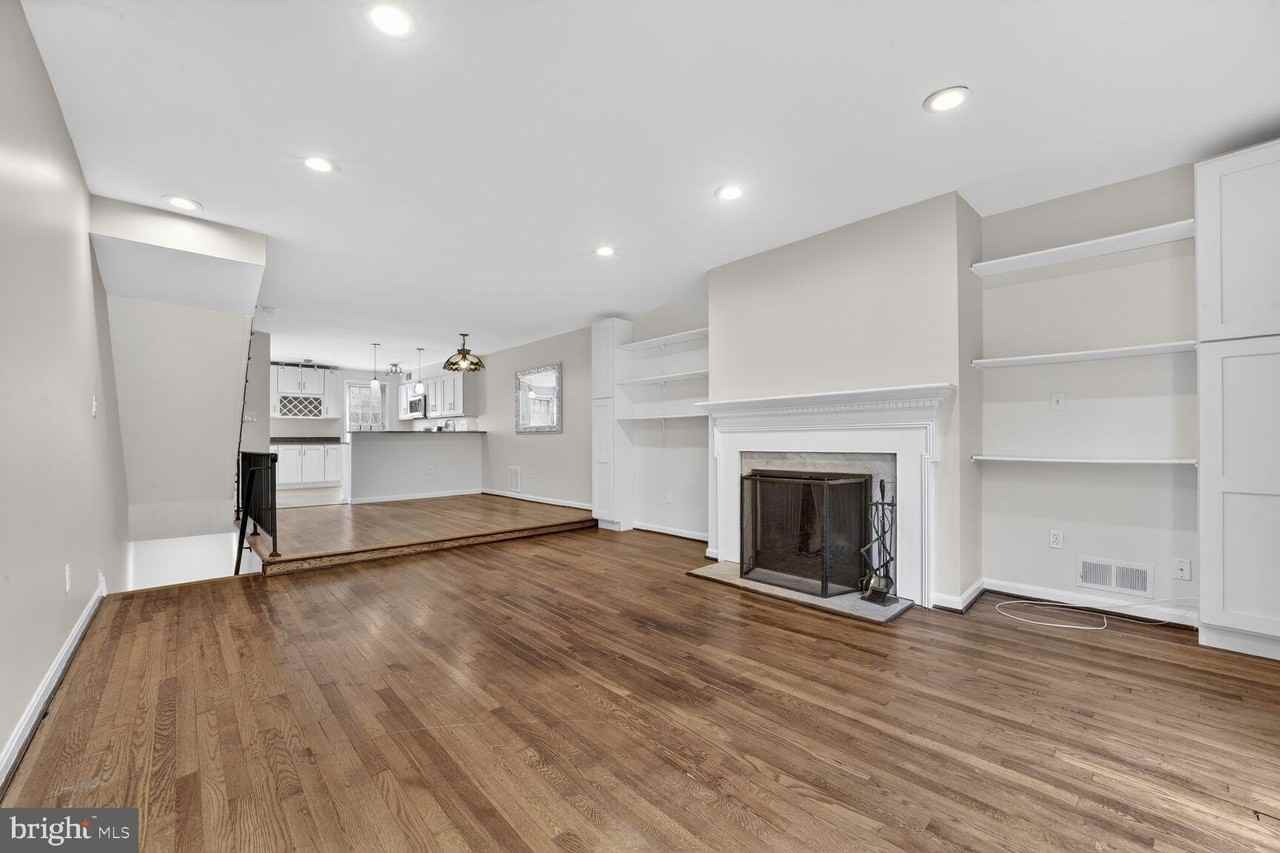 329 1/2 6th St Se Unit B #B - Photo 4 of 13