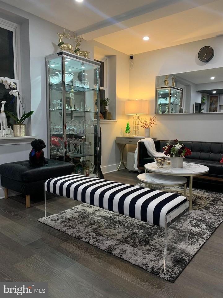 1920 S St Nw #603 - Photo 4 of 13