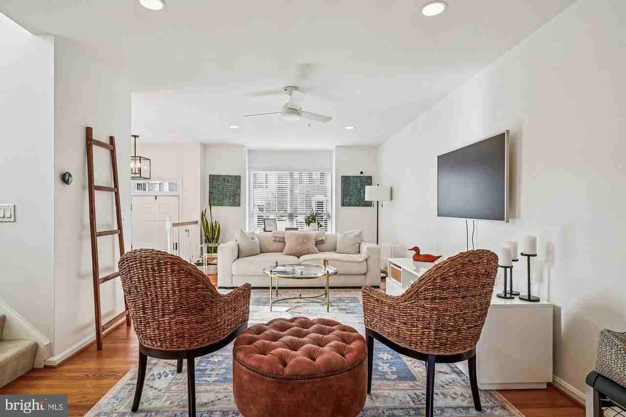 613 Puritan Ct - Photo 7 of 38