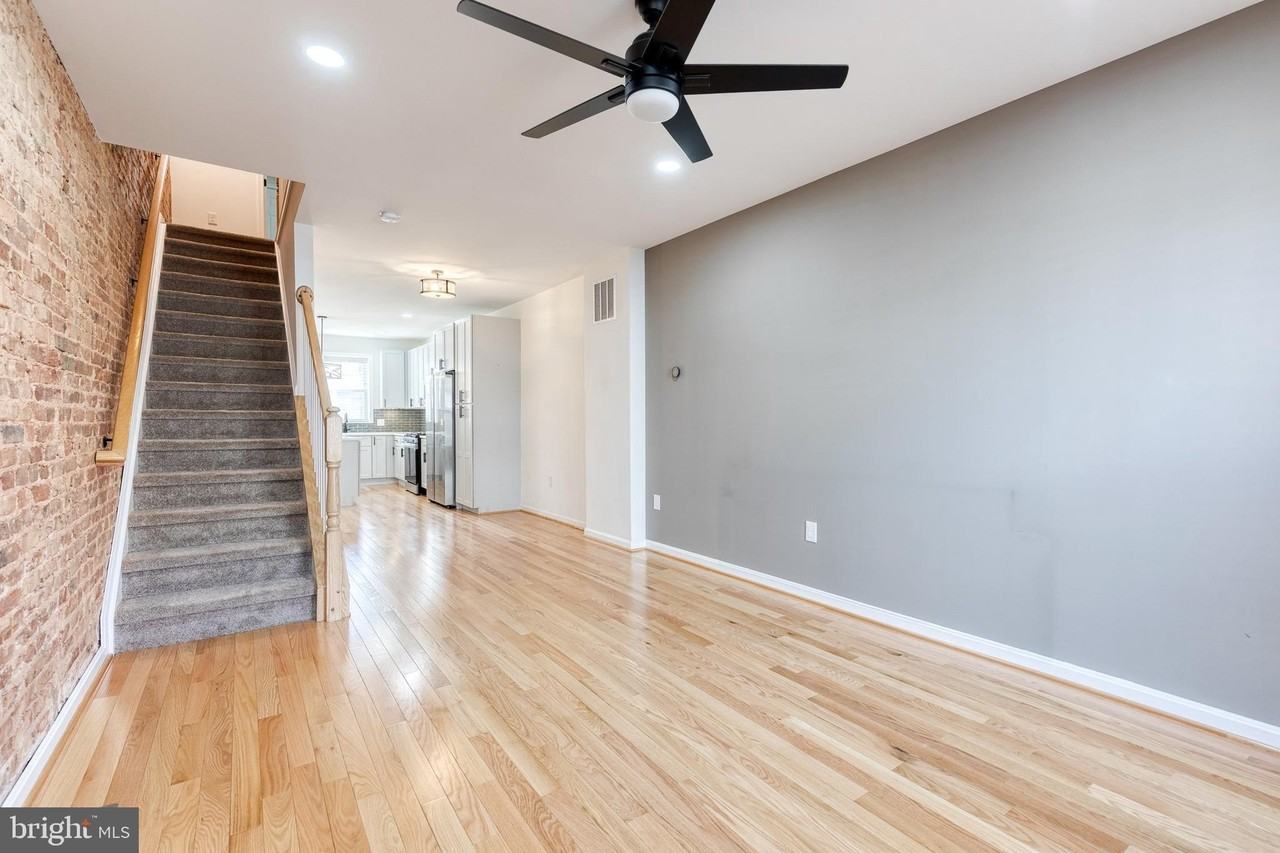 217 N Belnord Ave - Photo 2 of 27