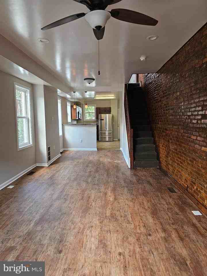 2698 Saint Benedict St - Photo 4 of 14