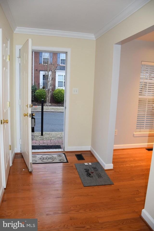 204 Poplar Spring Rd - Photo 3 of 21