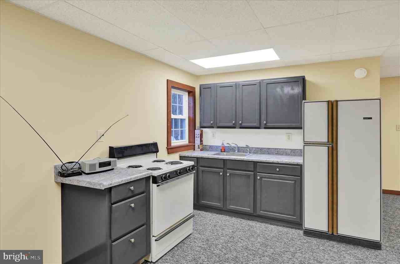 392 Five Locks Rd Ste 5 #5REAR - Photo 3 of 11