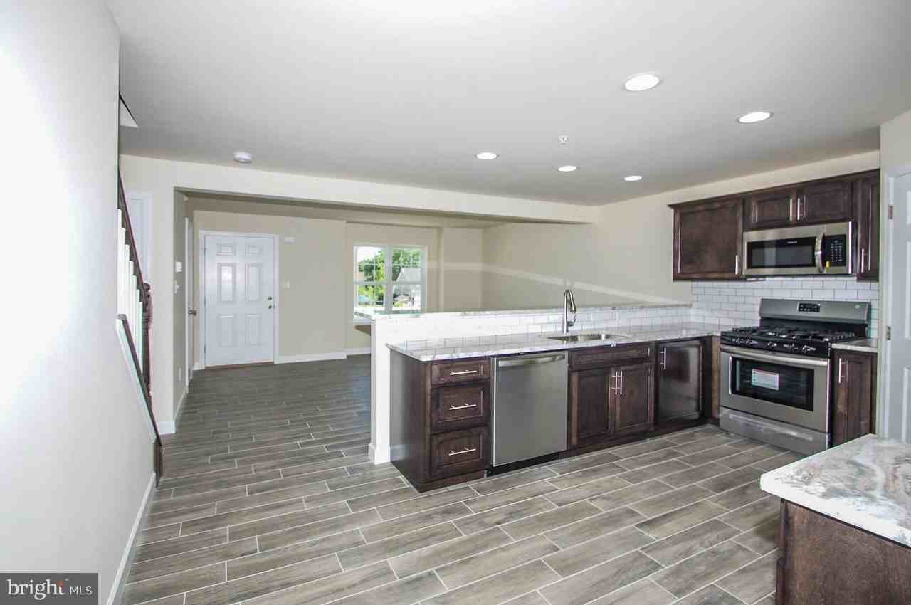 520 Arietta Ct - Photo 3 of 26