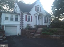 featured image of 604 S Main St