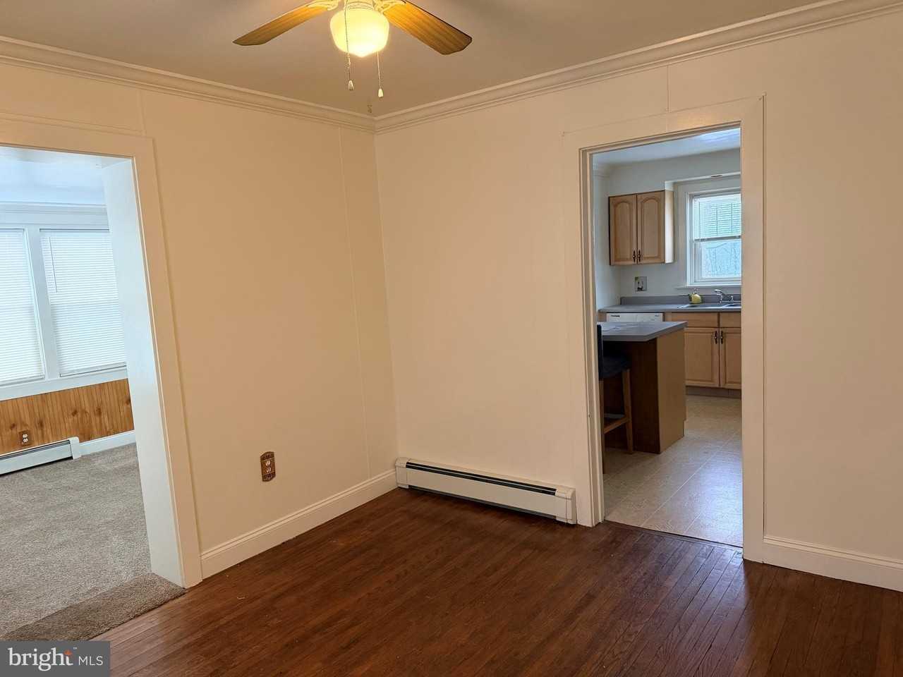 604 S Main St - Photo 6 of 22