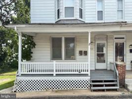 featured image of 122 Houston Ave Unit 1 #1