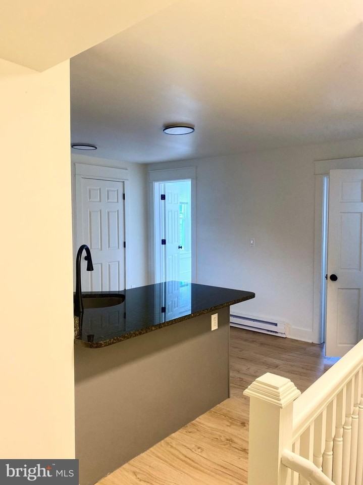 2 Manor Blvd #2 - Photo 5 of 10