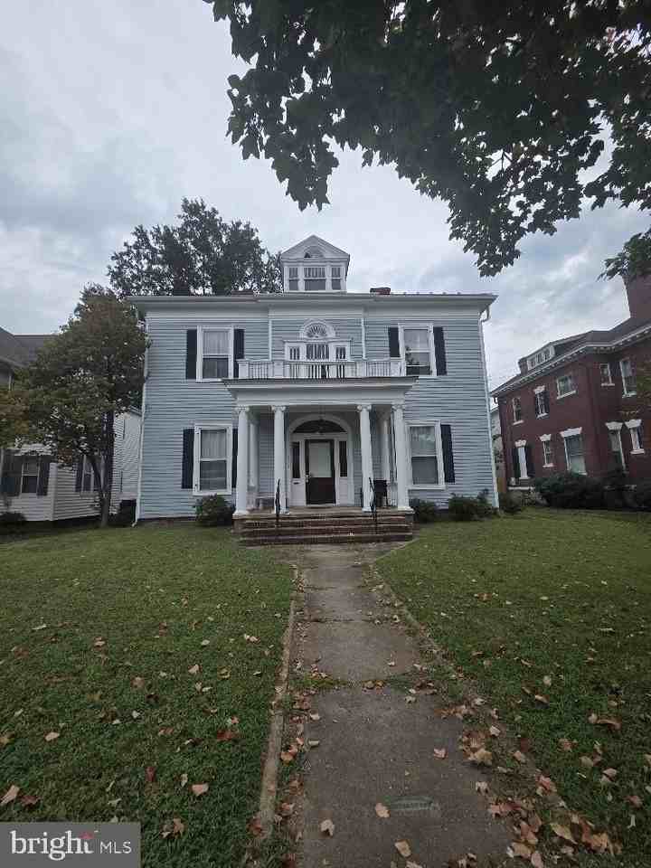 1107 Prince Edward St Apt 3 #3