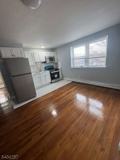 711 Plainfield Ave Apt 3c - Photo 1 of 1