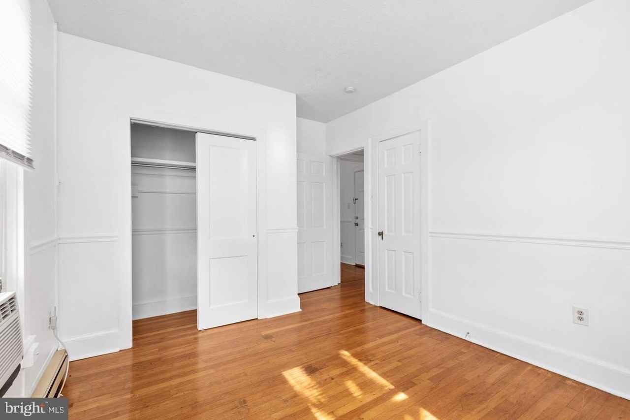 702 S Braddock St Apt 3 #3 - Photo 6 of 12