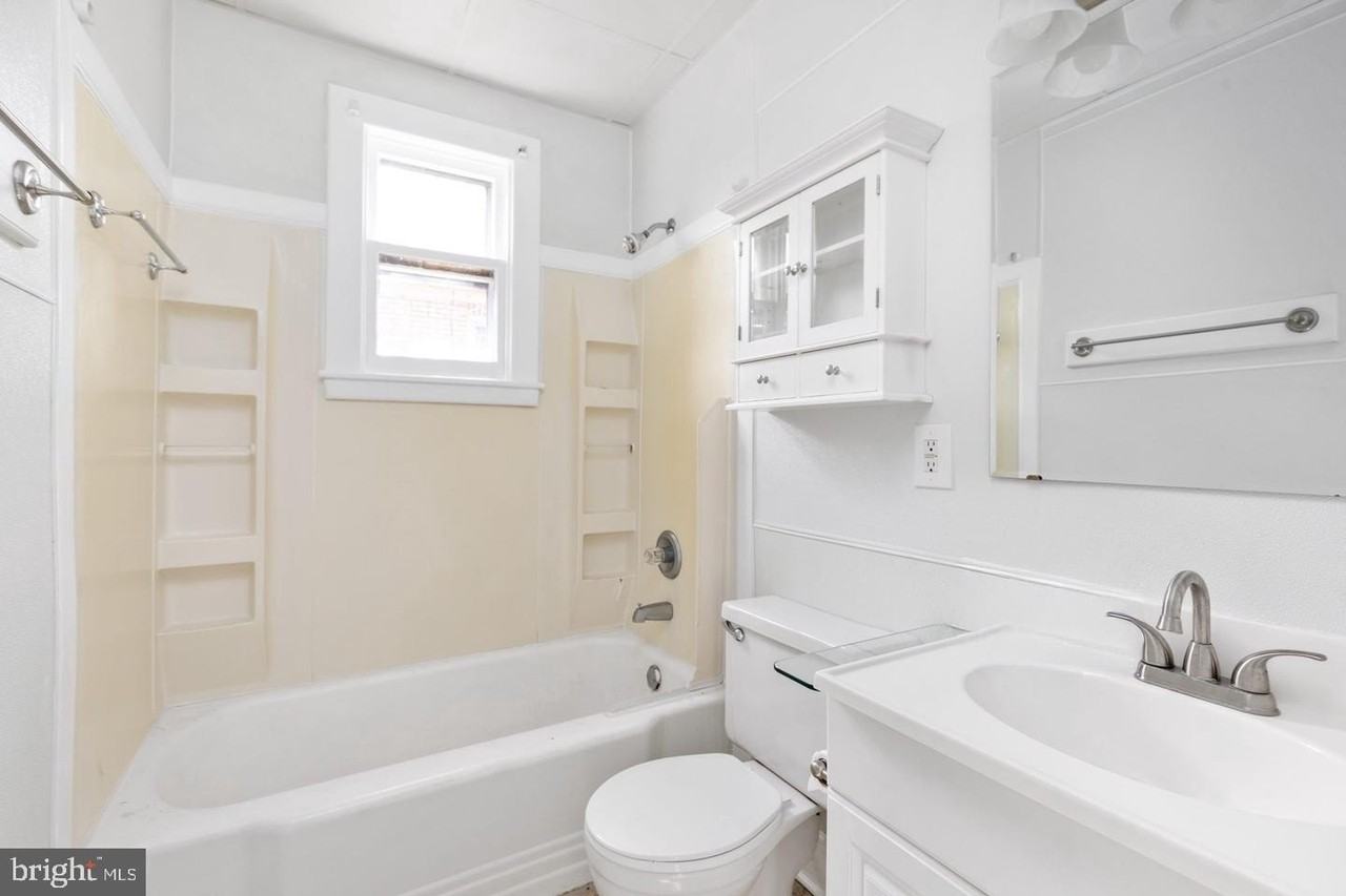 702 S Braddock St Apt 3 #3 - Photo 7 of 12