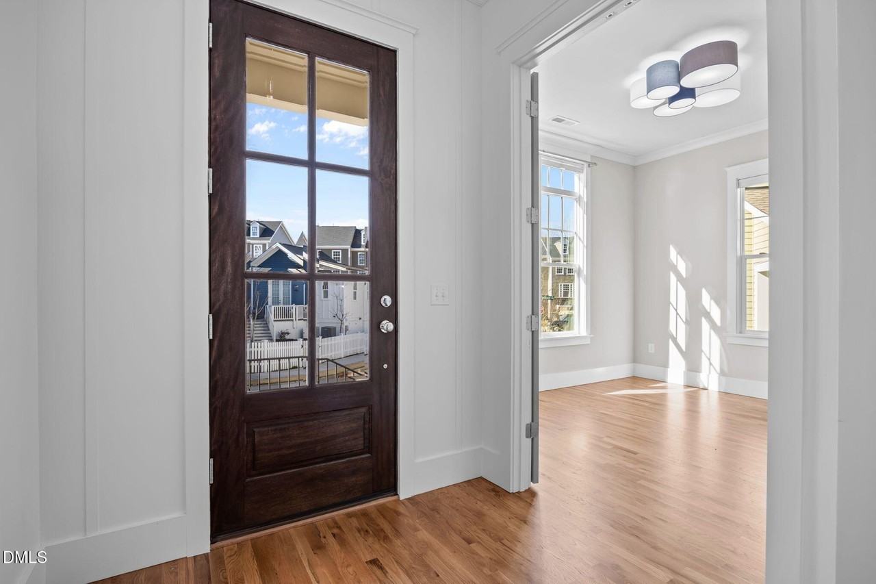 916 Noisette Ct - Photo 2 of 48