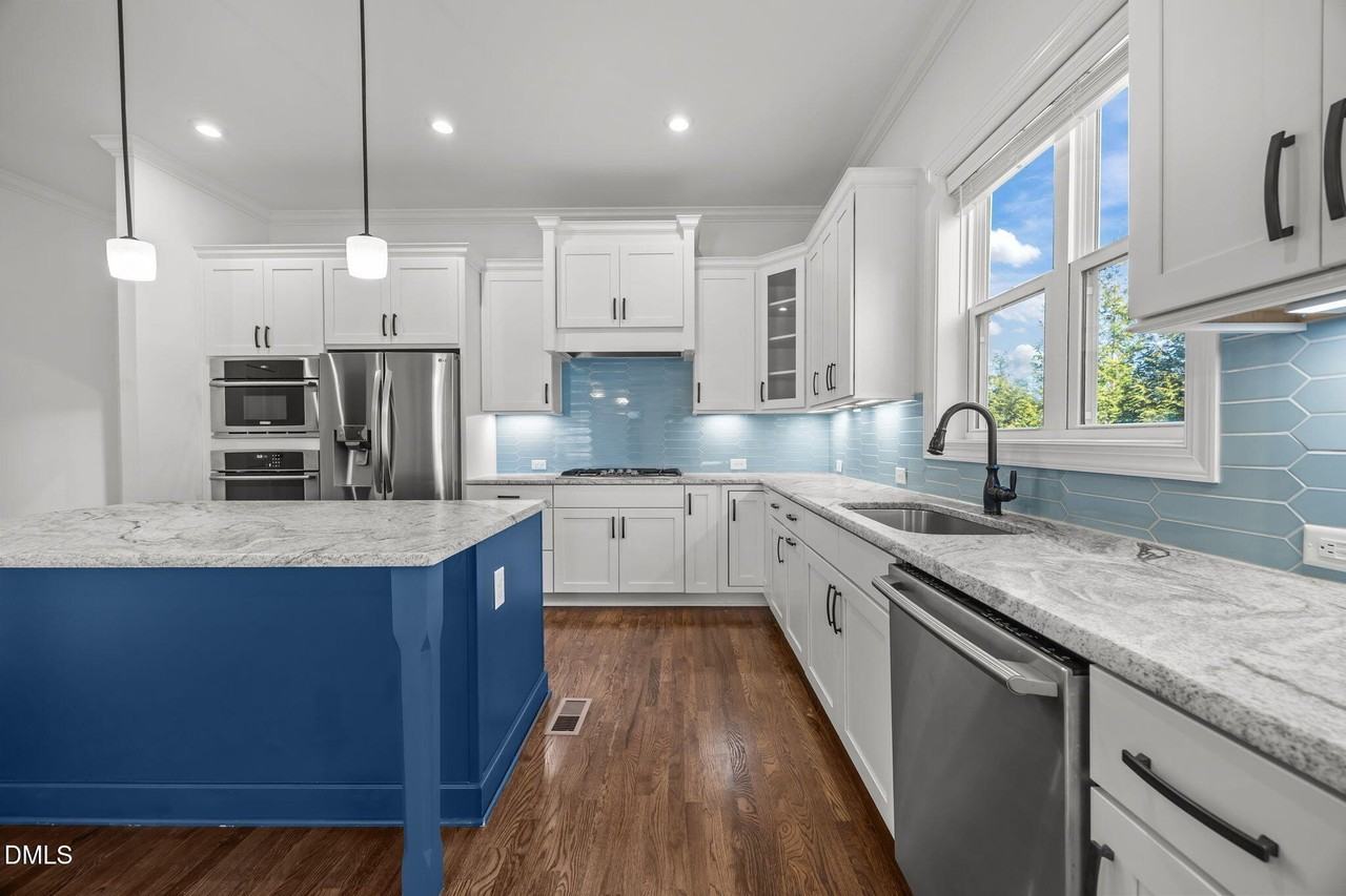 1420 Briar Chapel Pkwy - Photo 6 of 30